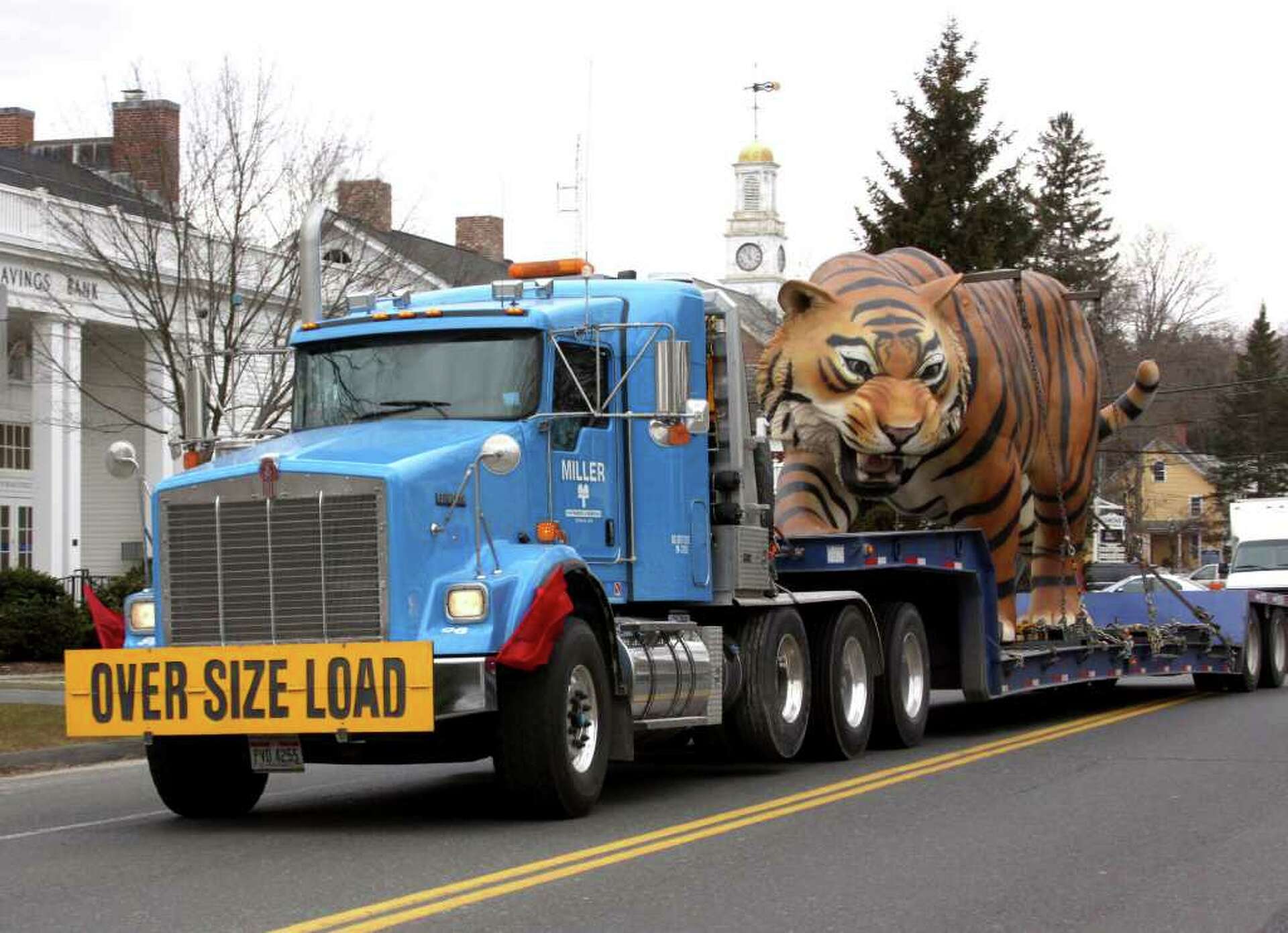 Tiger statues being refurbished in Milford