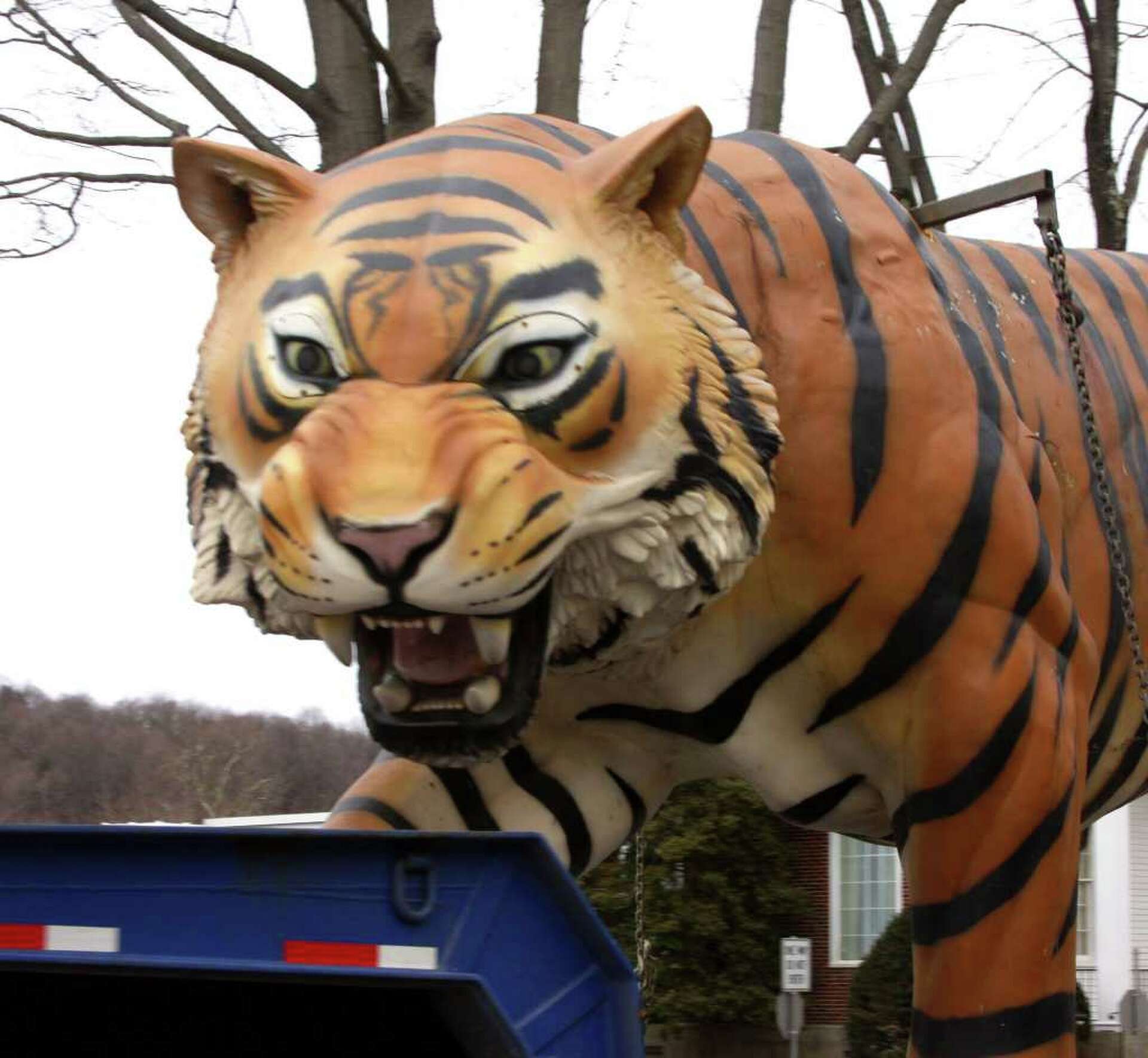 Tiger statues being refurbished in Milford