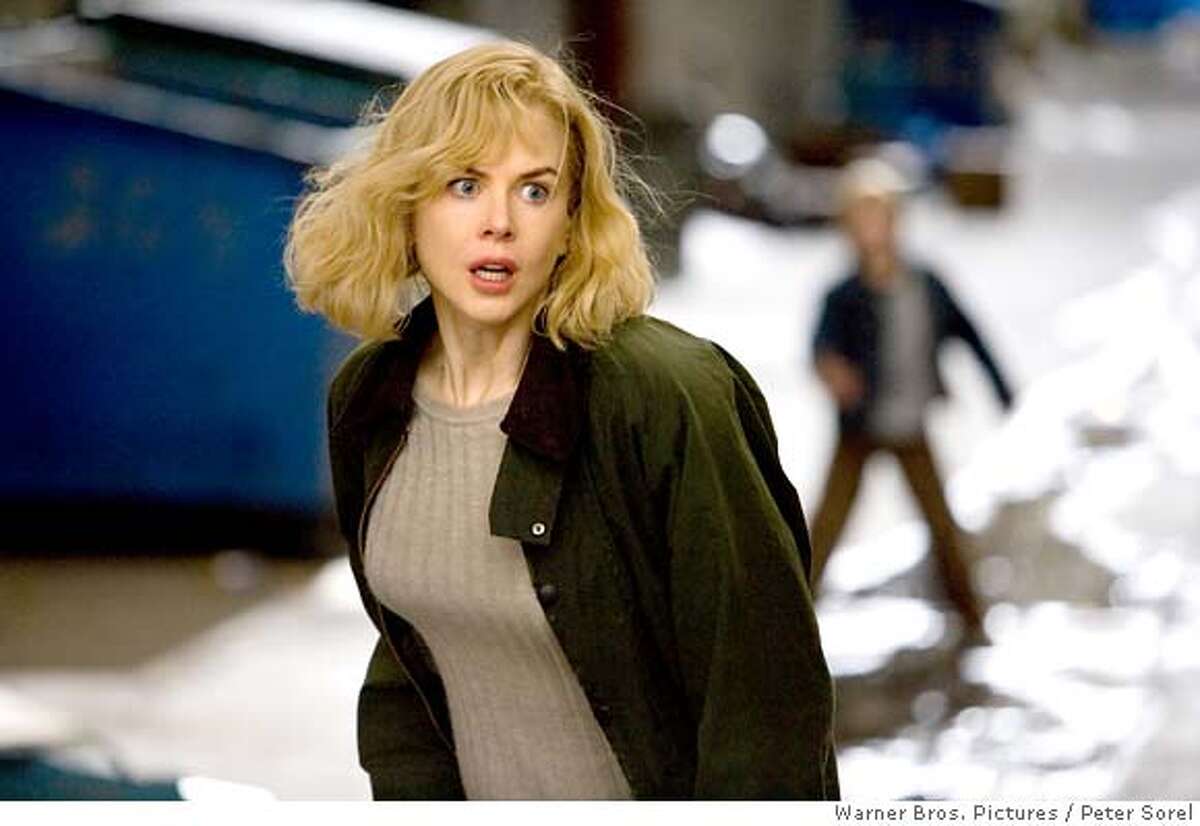 NICOLE KIDMAN stars as Carol in Warner Bros. Pictures� and Village Roadshow Pictures� suspense thriller �The Invasion,� distributed by Warner Bros. Pictures. The film also stars Daniel Craig. PHOTOGRAPHS TO BE USED SOLELY FOR ADVERTISING, PROMOTION, PUBLICITY OR REVIEWS OF THIS SPECIFIC MOTION PICTURE AND TO REMAIN THE PROPERTY OF THE STUDIO. NOT FOR SALE OR REDISTRIBUTION. Ran on: 08-12-2007