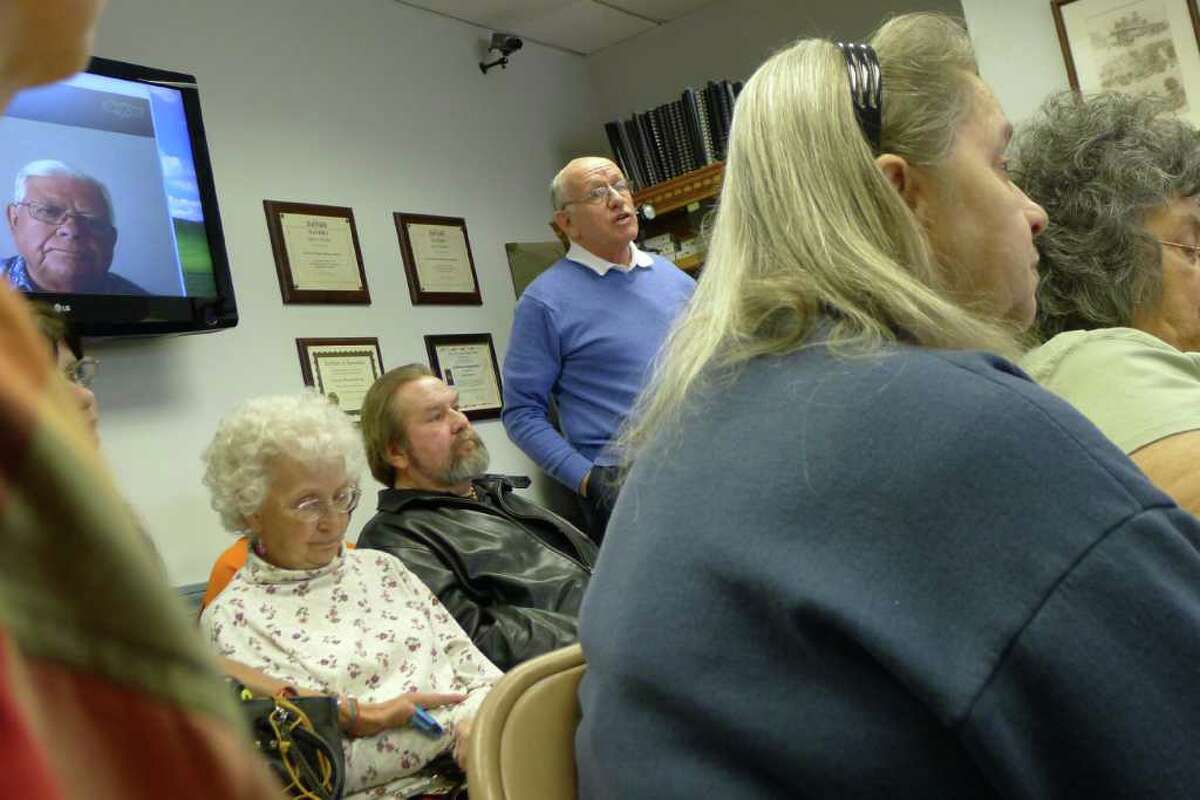 Iowa senator wants to look into Saratoga housing issues