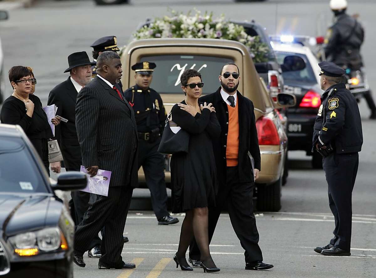 Whitney Houston Funeral: Entertainers Pay Tribute