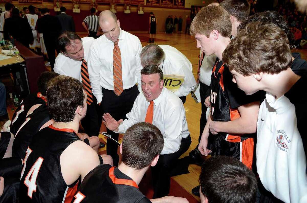 St. Joseph boys basketball surges past Ridgefield