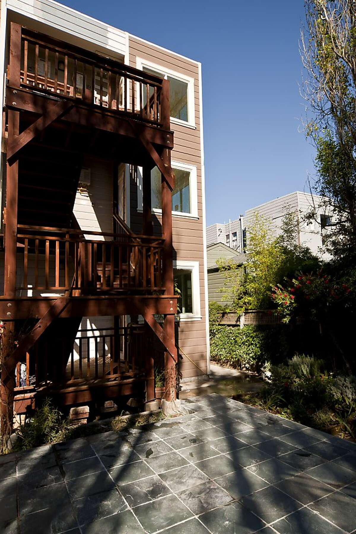 Topfloor TIC in Lower Pacific Heights