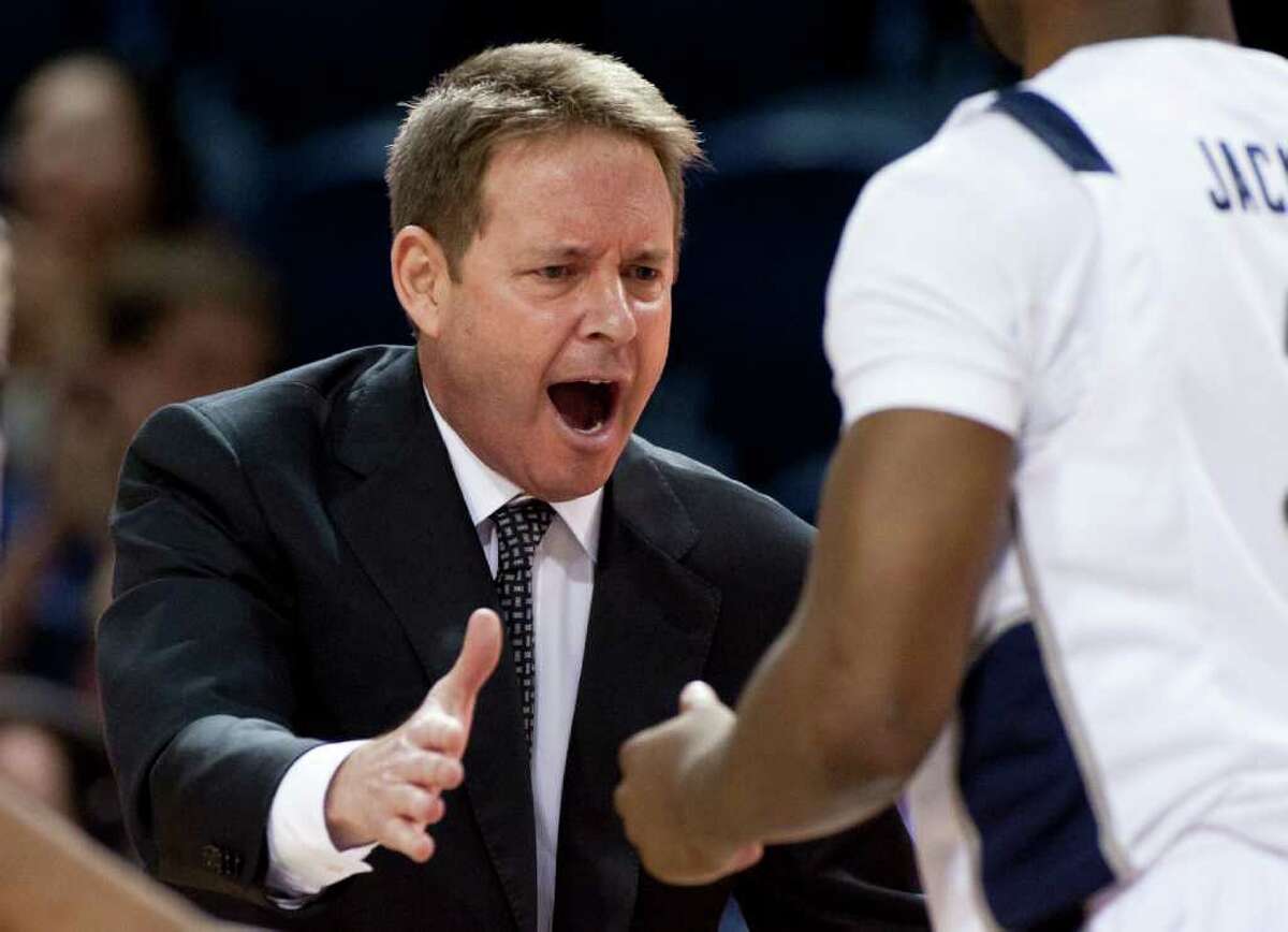 Rice basketball coach Ben Braun out after six seasons