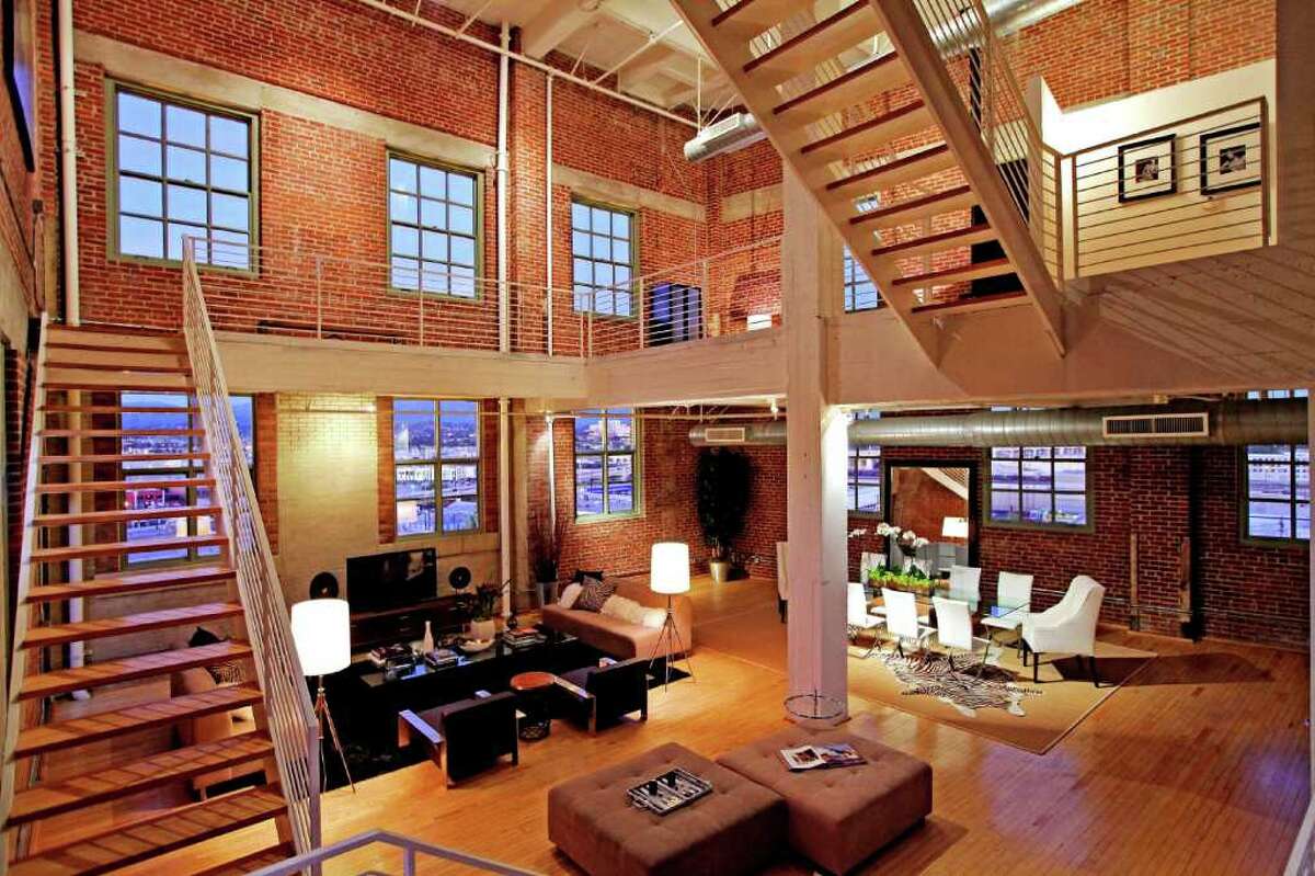 Hot Property Ryan Reynolds selling home he bought with Scarlett Johansson