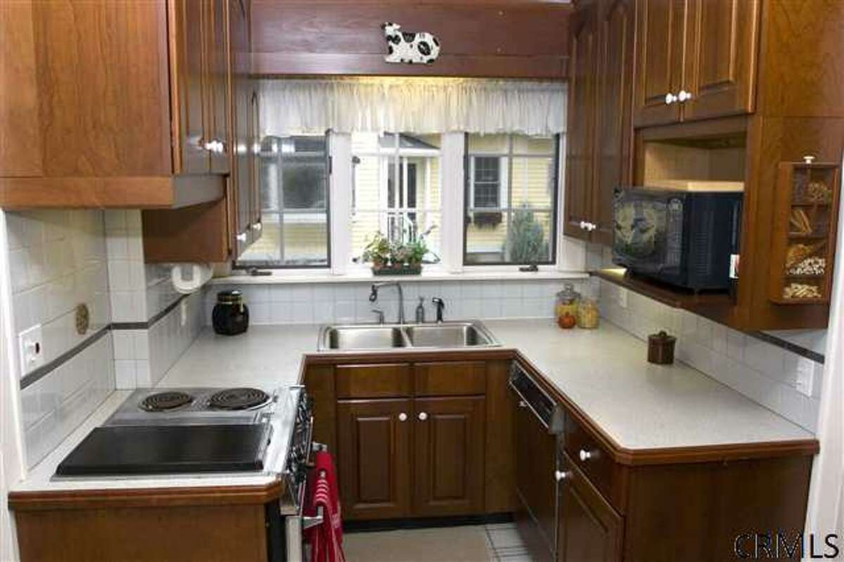 House of the Week Colonial in Delmar