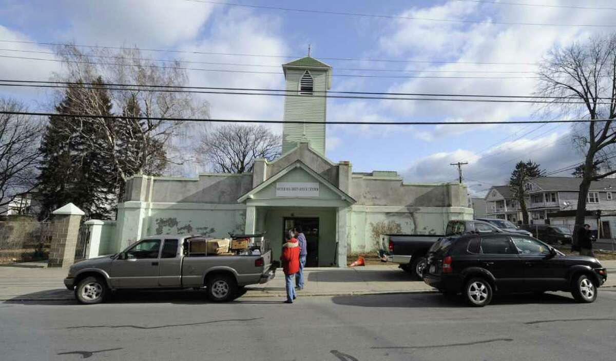 Soup kitchen moves to new home