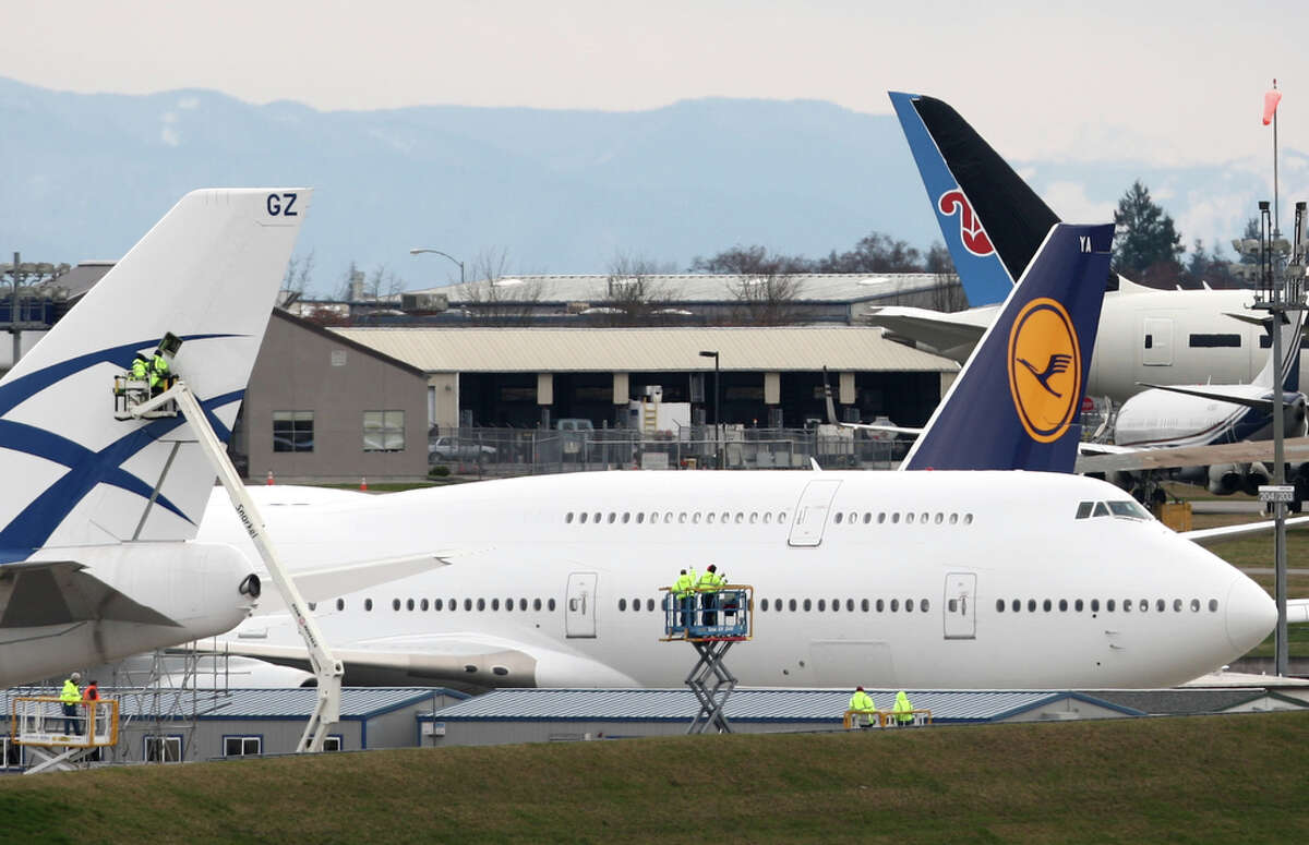 Boeing Delivers First 747 8 Intercontinental