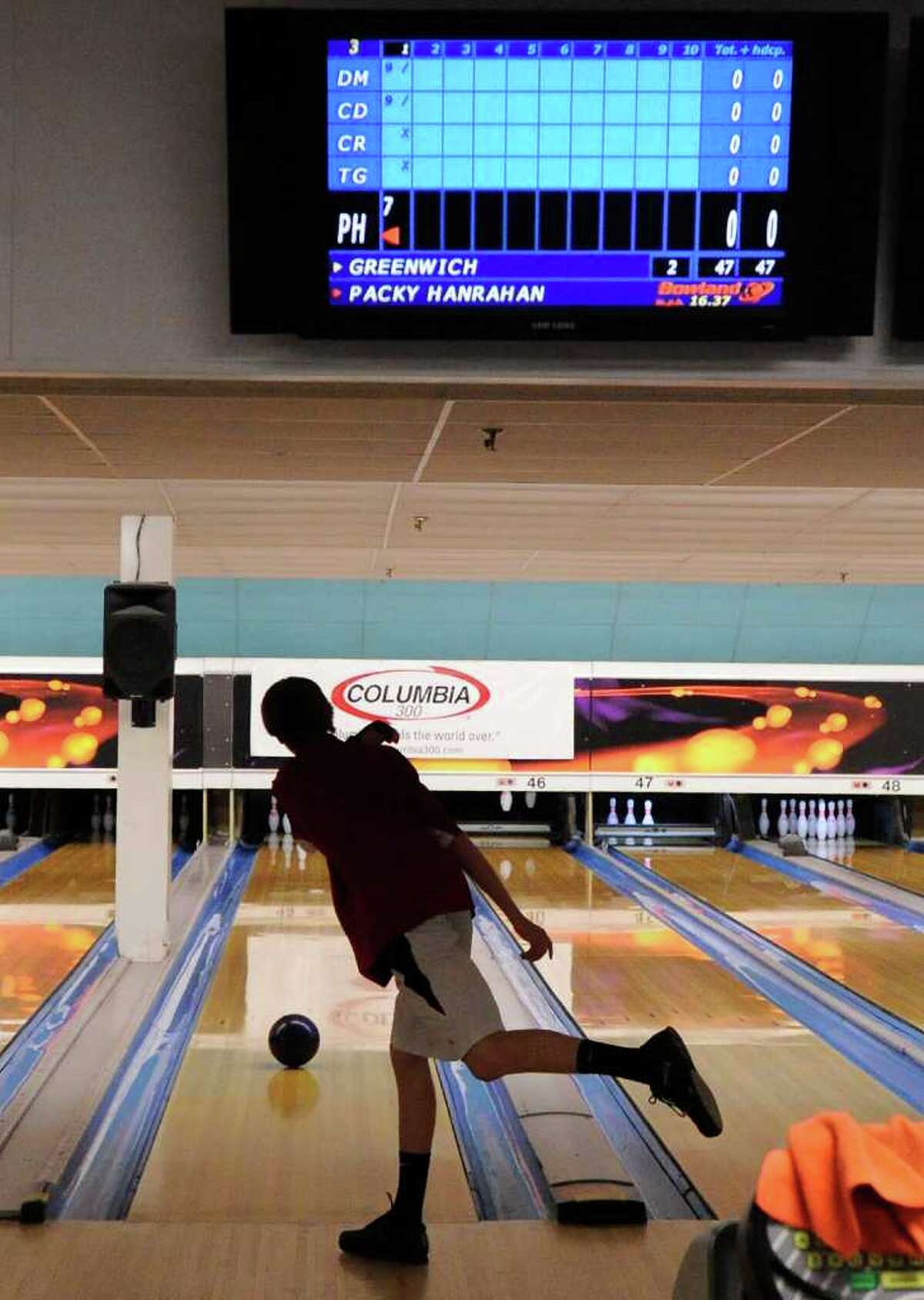 Greenwich bowling team wins first state championship