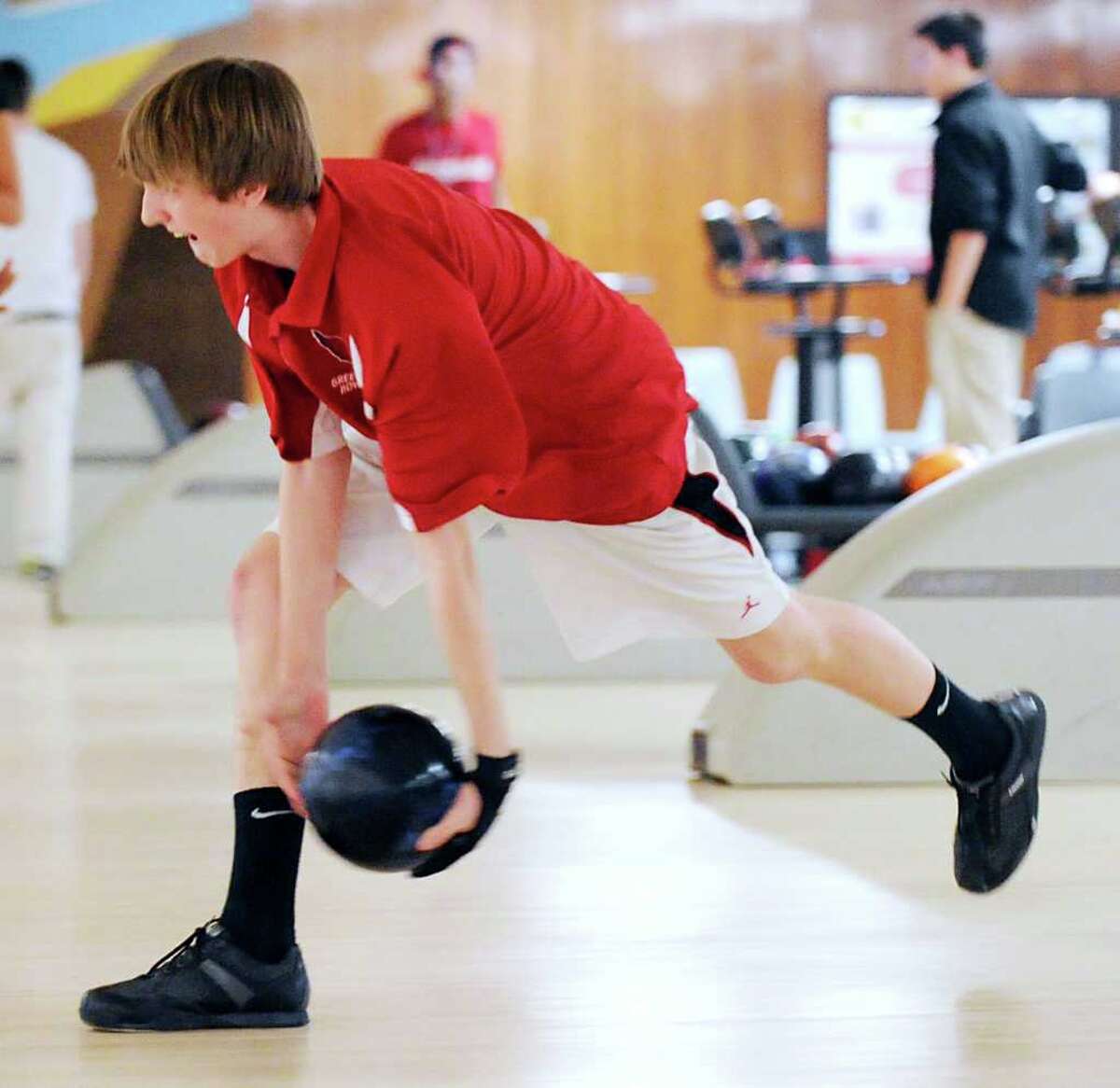 Greenwich bowling team wins first state championship