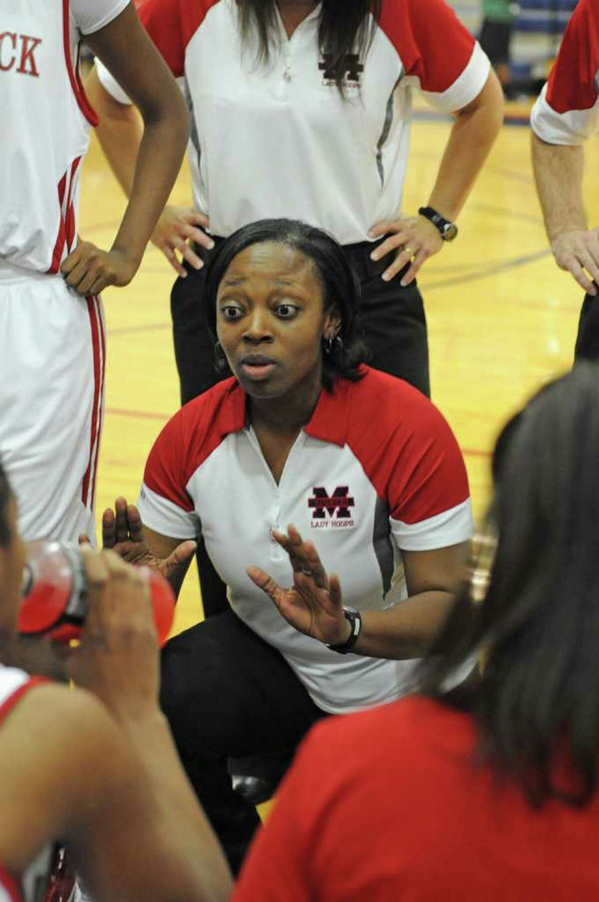 Girls basketball: Manvel bows out in regionals