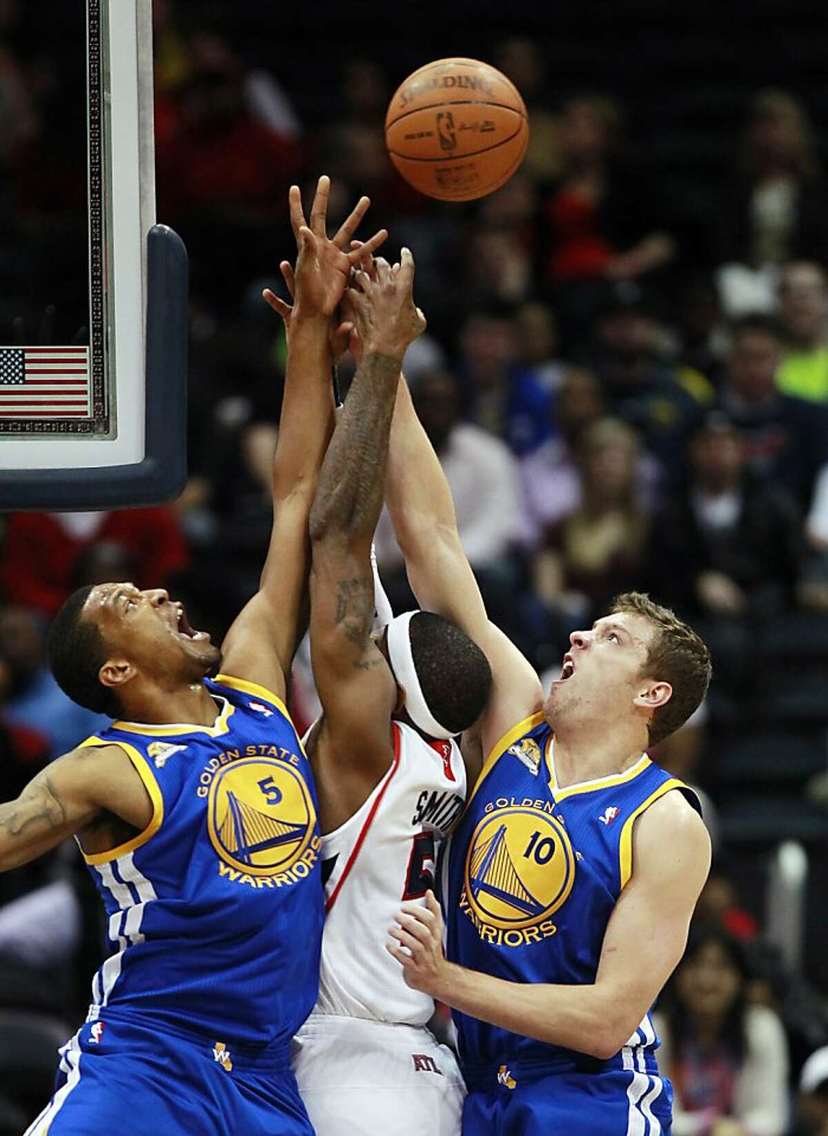 Dominic McGuire's defense, rebounds lead Warriors