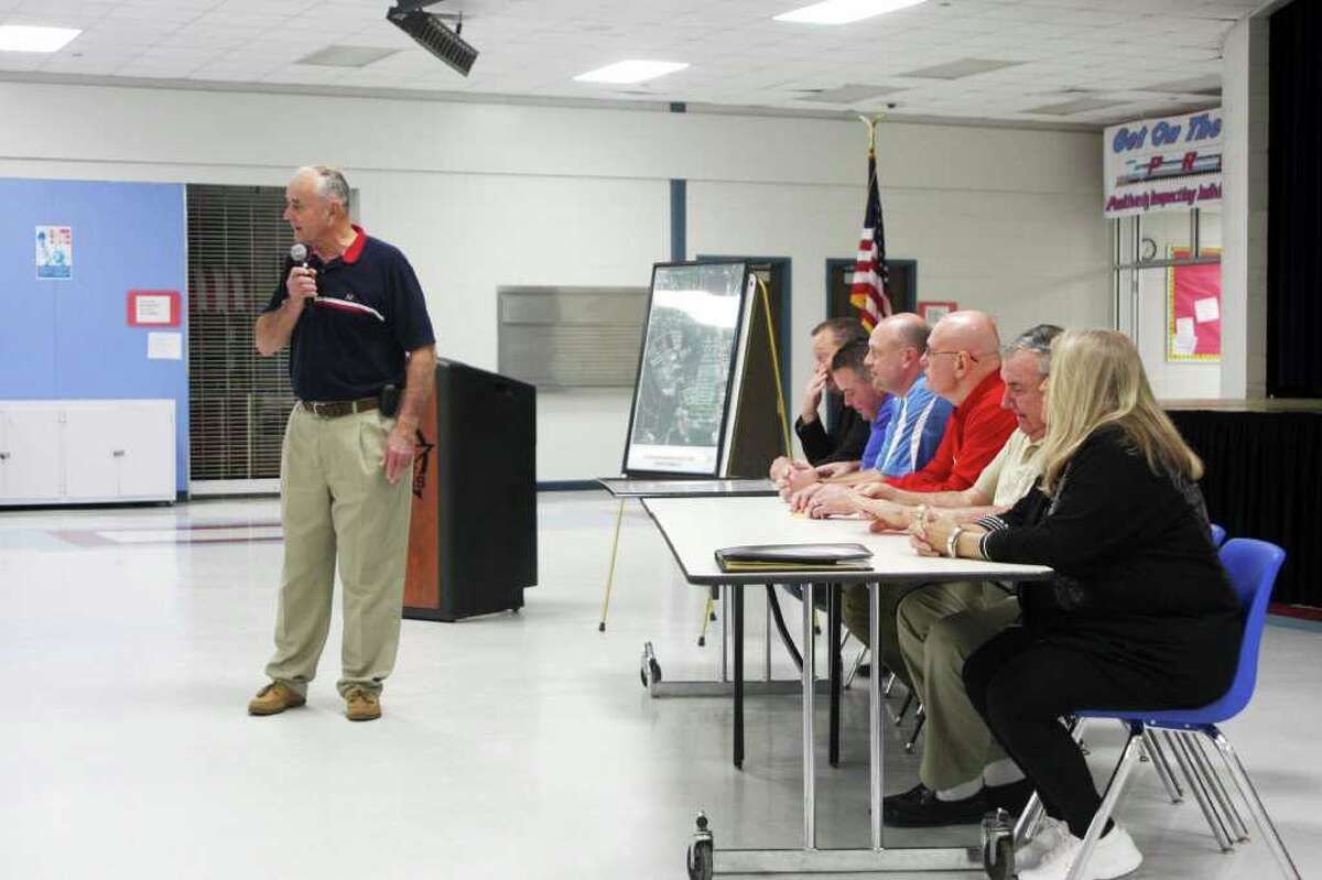 Lumberton residents express views on road opening