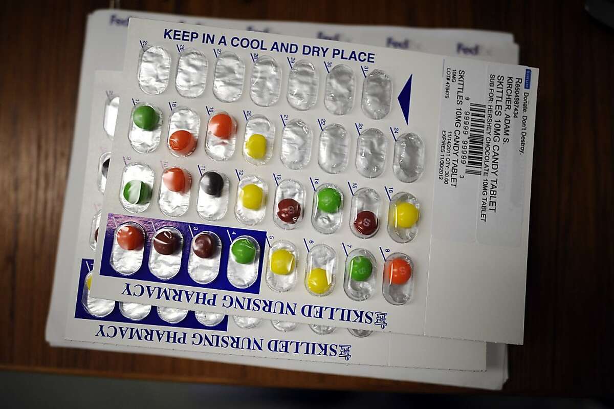 Connecting unused drugs, uninsured patients