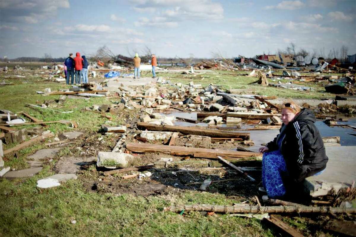 Tornadoes on deadly U.S. rampage