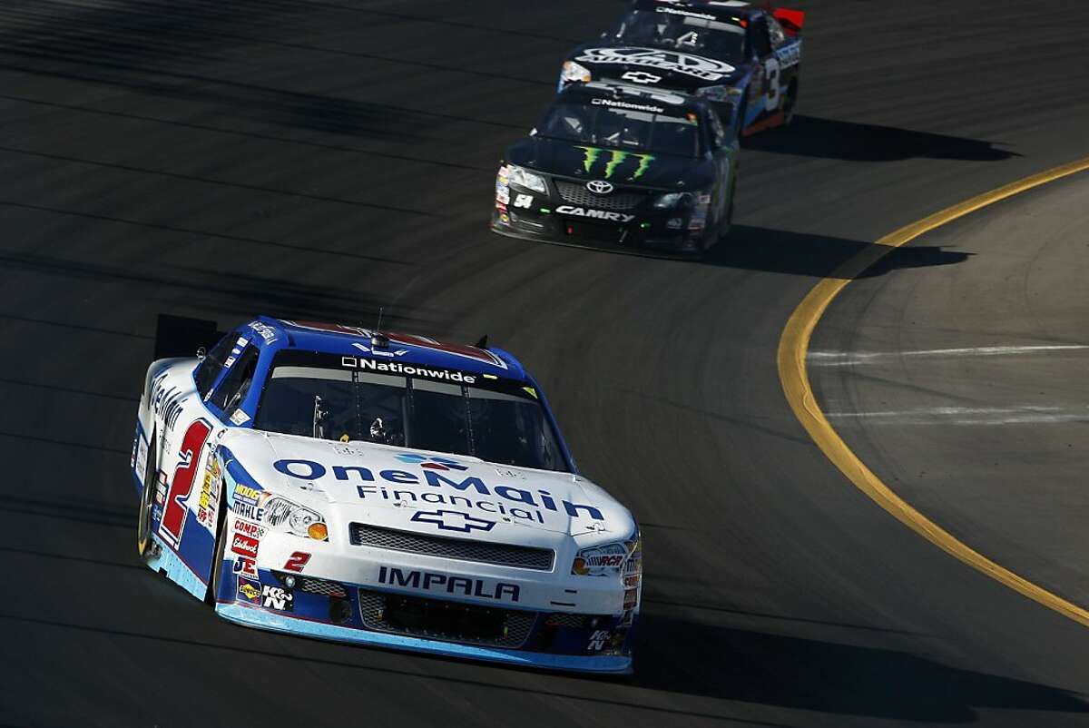 Elliott Sadler wins Nationwide race at Phoenix