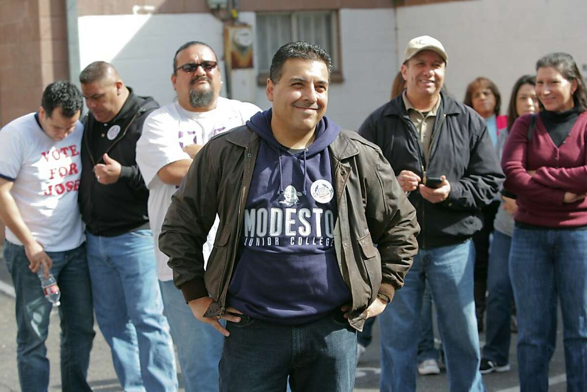 judge-jose-hernandez-can-be-astronaut-on-ballot