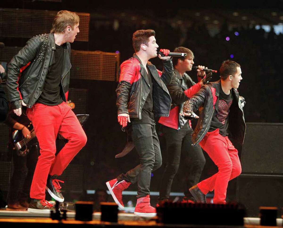 Big Time Rush show leaves little to like