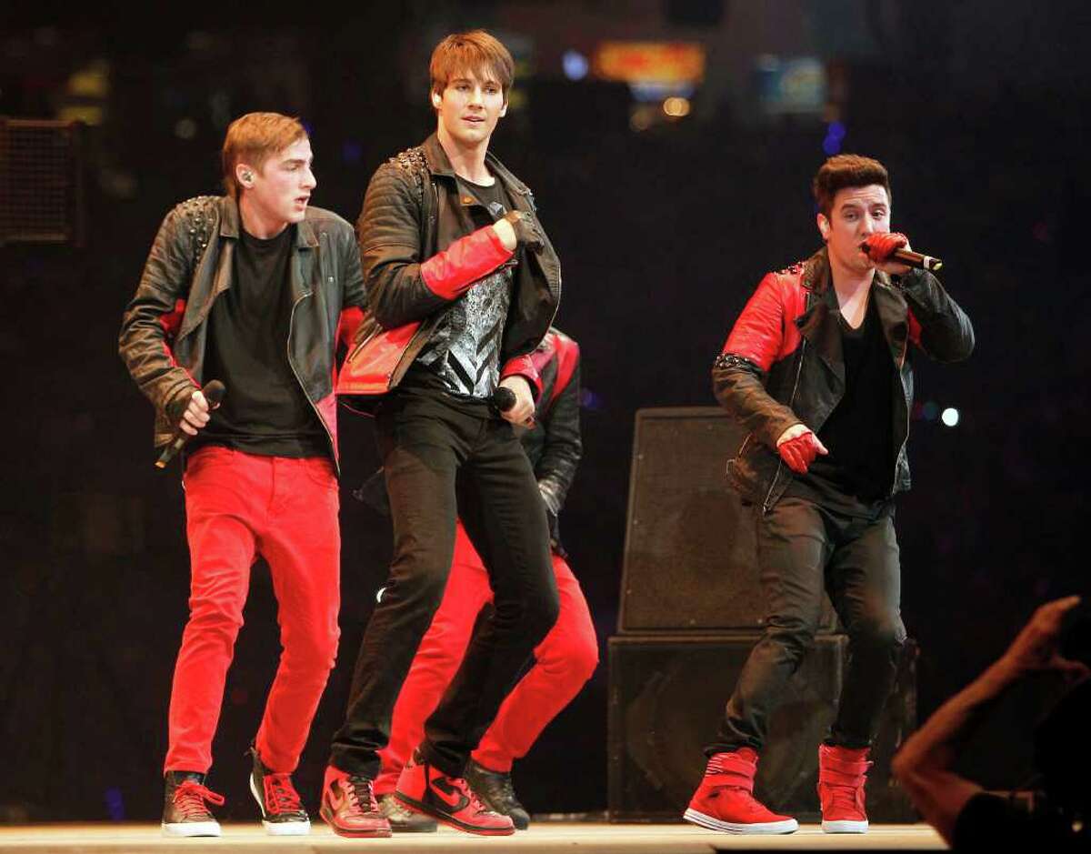 Big Time Rush show leaves little to like