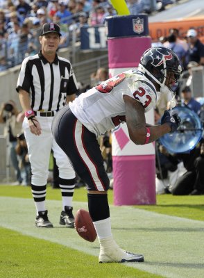 Houston Texans: Time to honor Arian Foster and retire No. 23