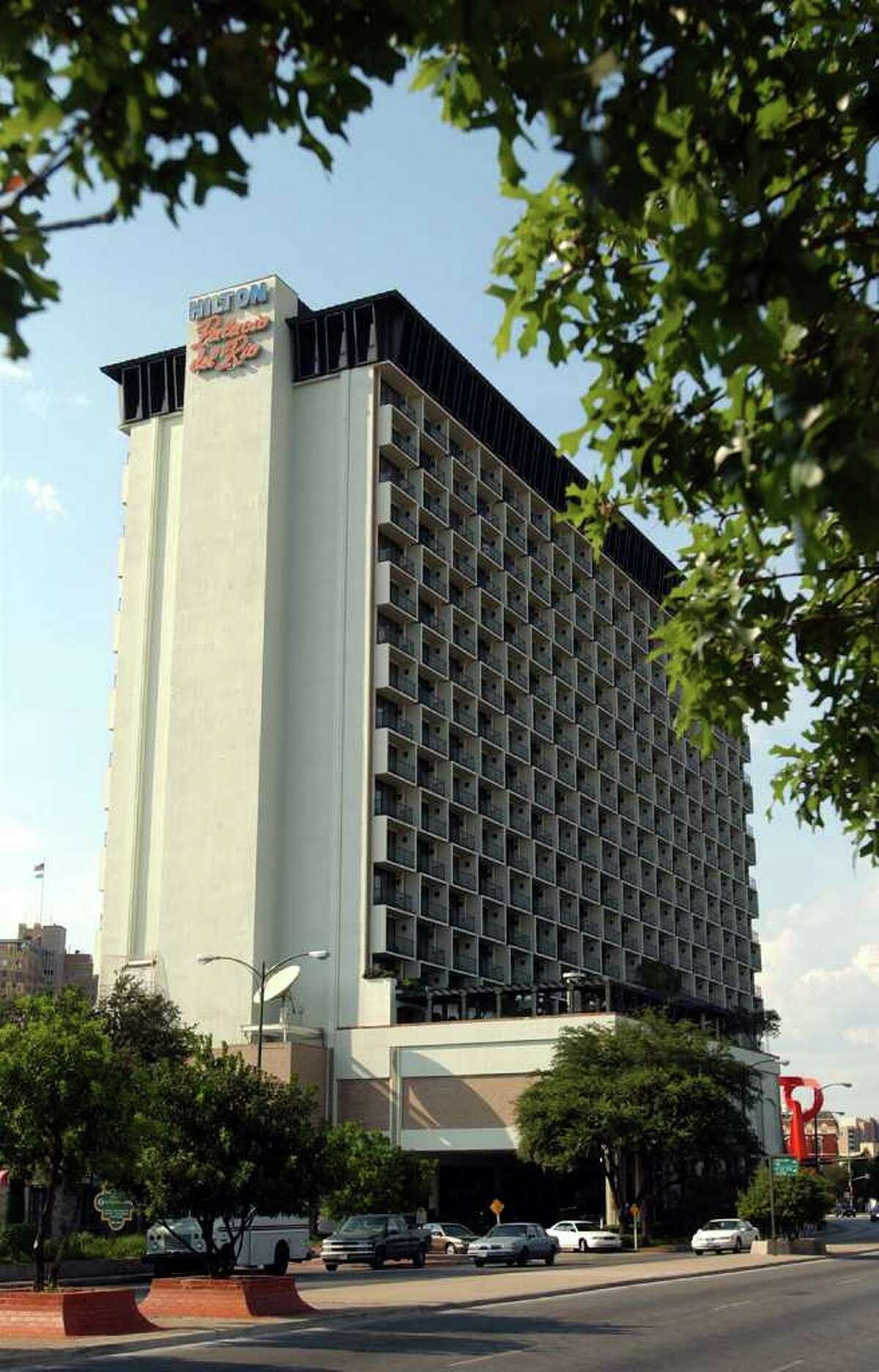 Photo of the Hilton Palacio Del Rio on Wednesday, August 7, 2002.