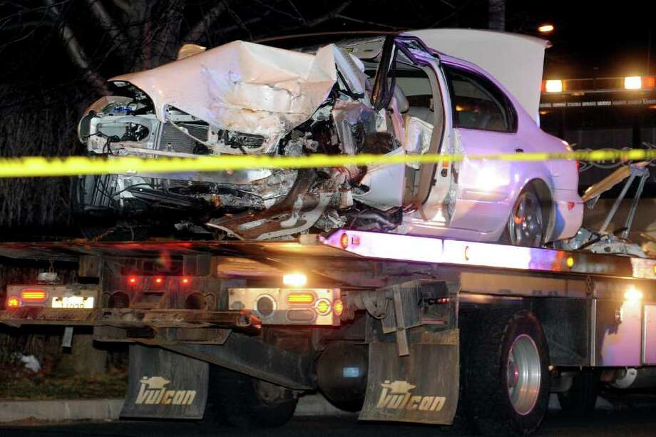 Fairfield woman dies after crashing into tree Connecticut Post