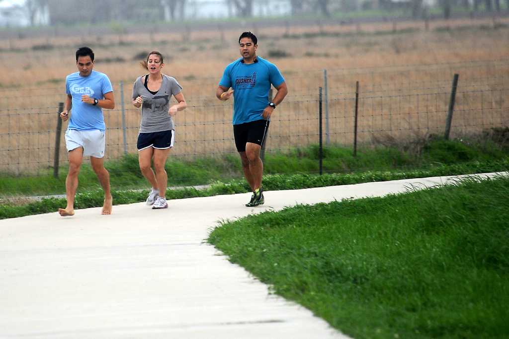 Barefoot running has trendy, is it safe?