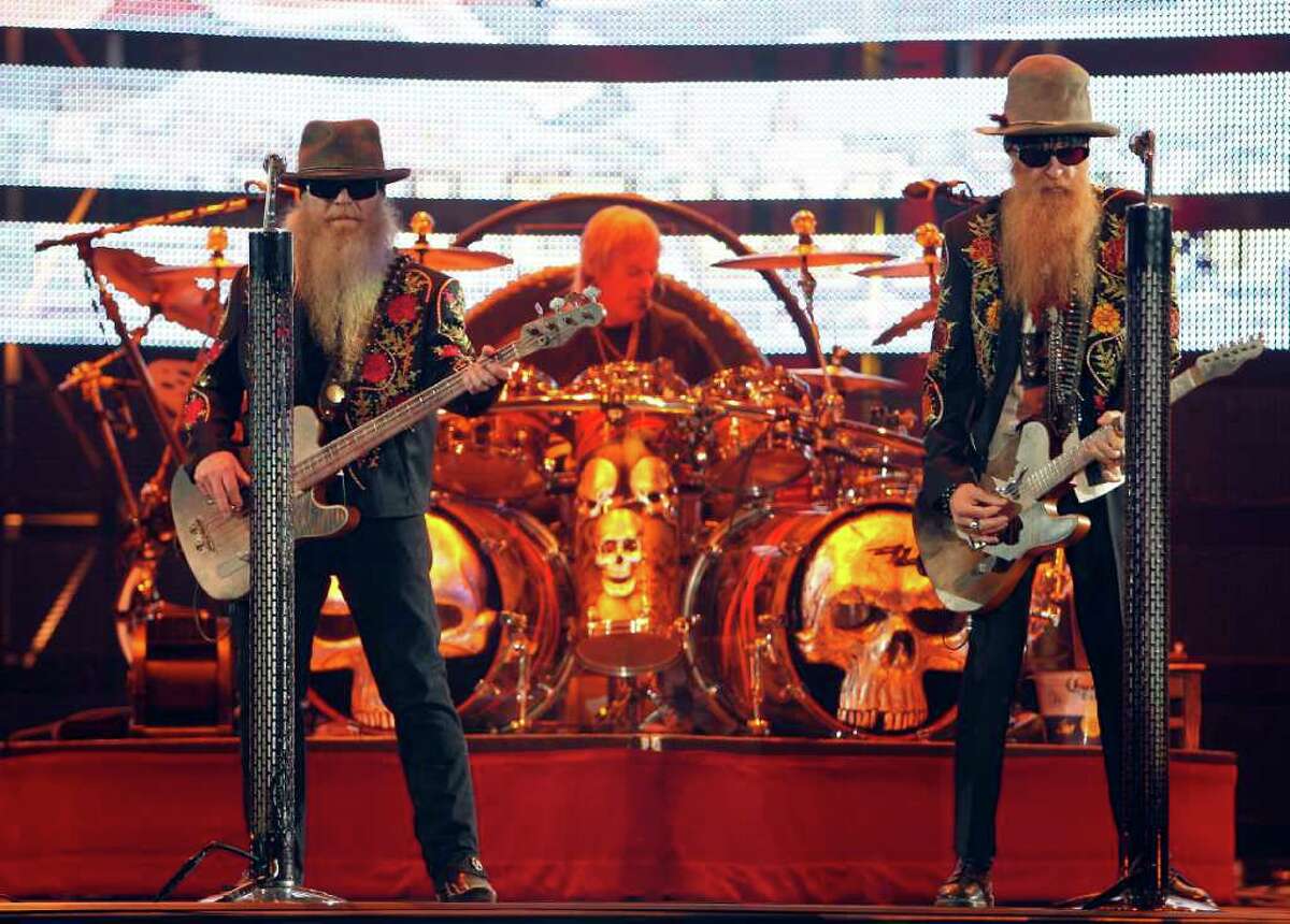ZZ Top puts on tight, terrific show