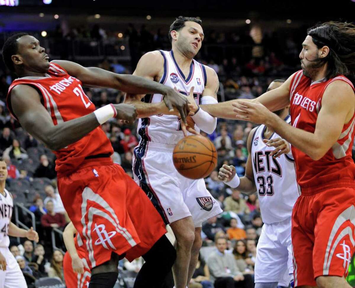 Jordan Farmar of the New Jersey Nets shoots the ball against the