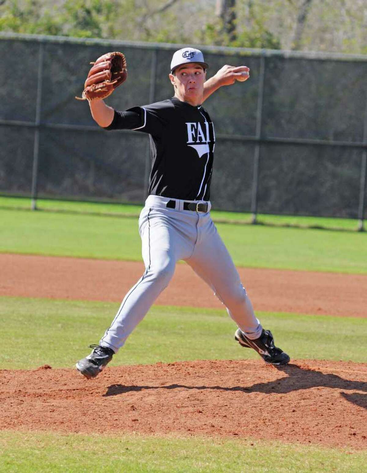 Baseball: Knights in district battle