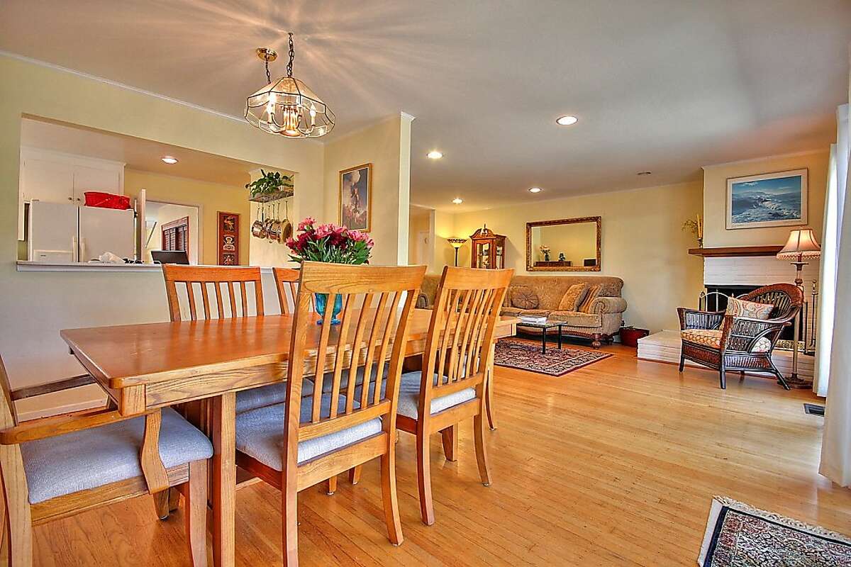 Mariner Cove ranch home in Corte Madera