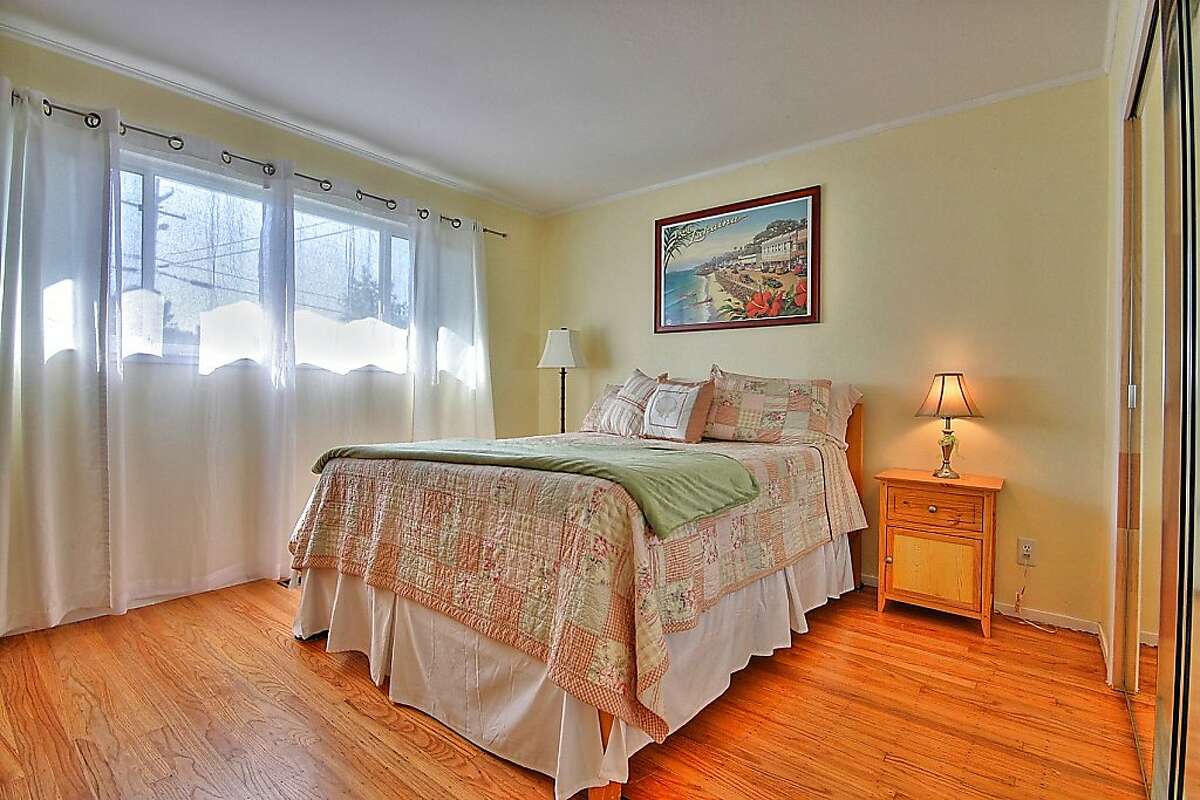 Mariner Cove ranch home in Corte Madera