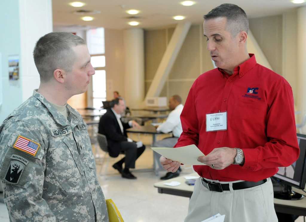 Vets seek job opportunities at GEsponsored fair