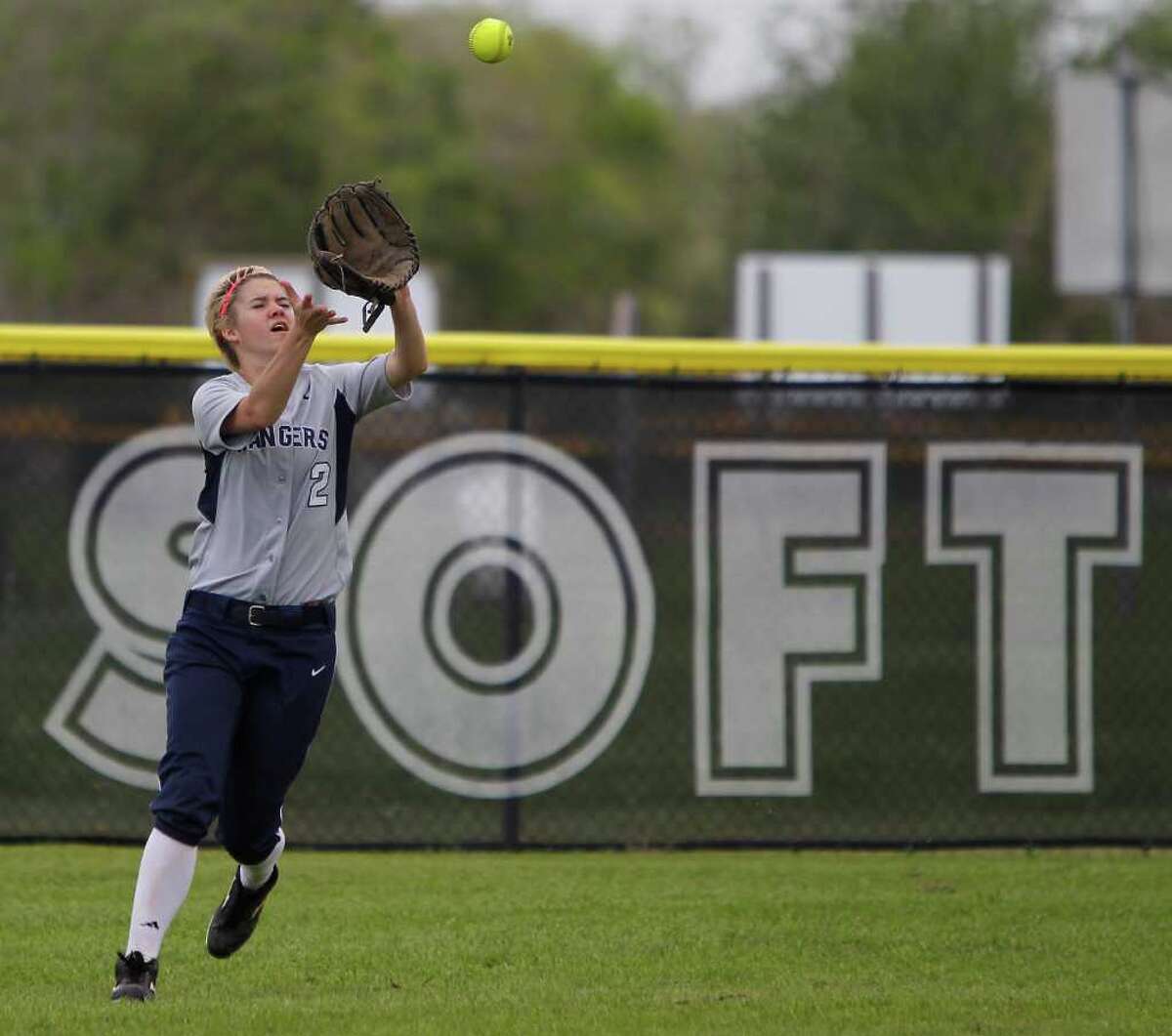 Deer Park shuts out Baytown Sterling in softball