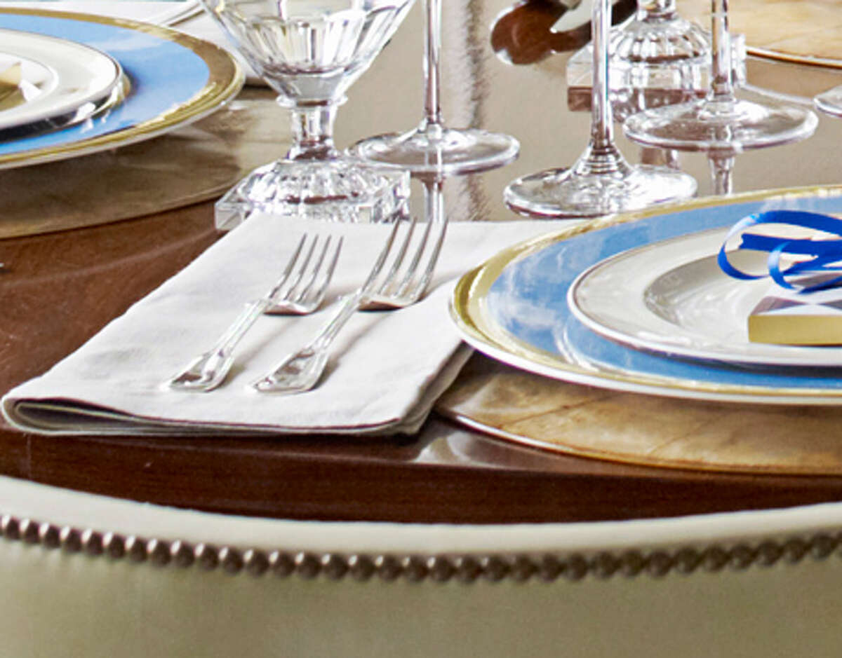 How to Set the Perfect Dinner Table