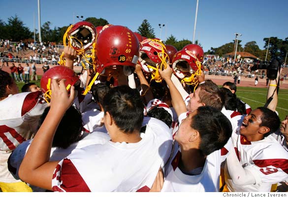 Turkey Day Game in San Francisco: Lincoln powers past Balboa for section  crown - Sports Illustrated High School News, Analysis and More