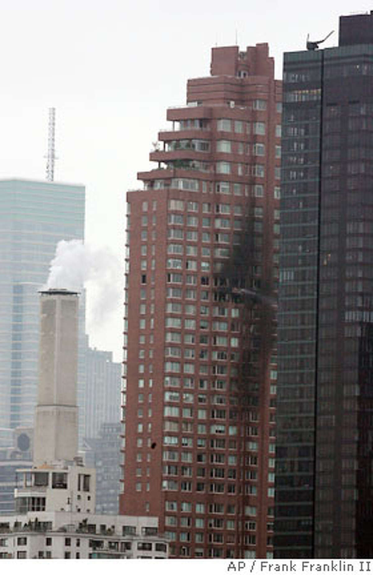 Pitcher's stunning death / Small plane carrying Yankees' Cory Lidle and