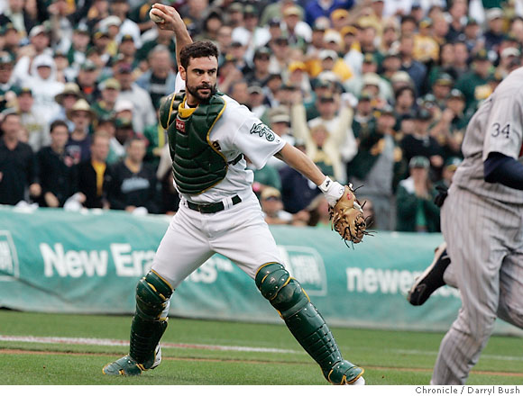 Minnesota Twins starting pitcher Brad Radke delivers a pitch in the first  inning of Game 3 in the American League Divisional Series baseball game  against the Oakland Athletics, Friday, Oct. 6, 2006