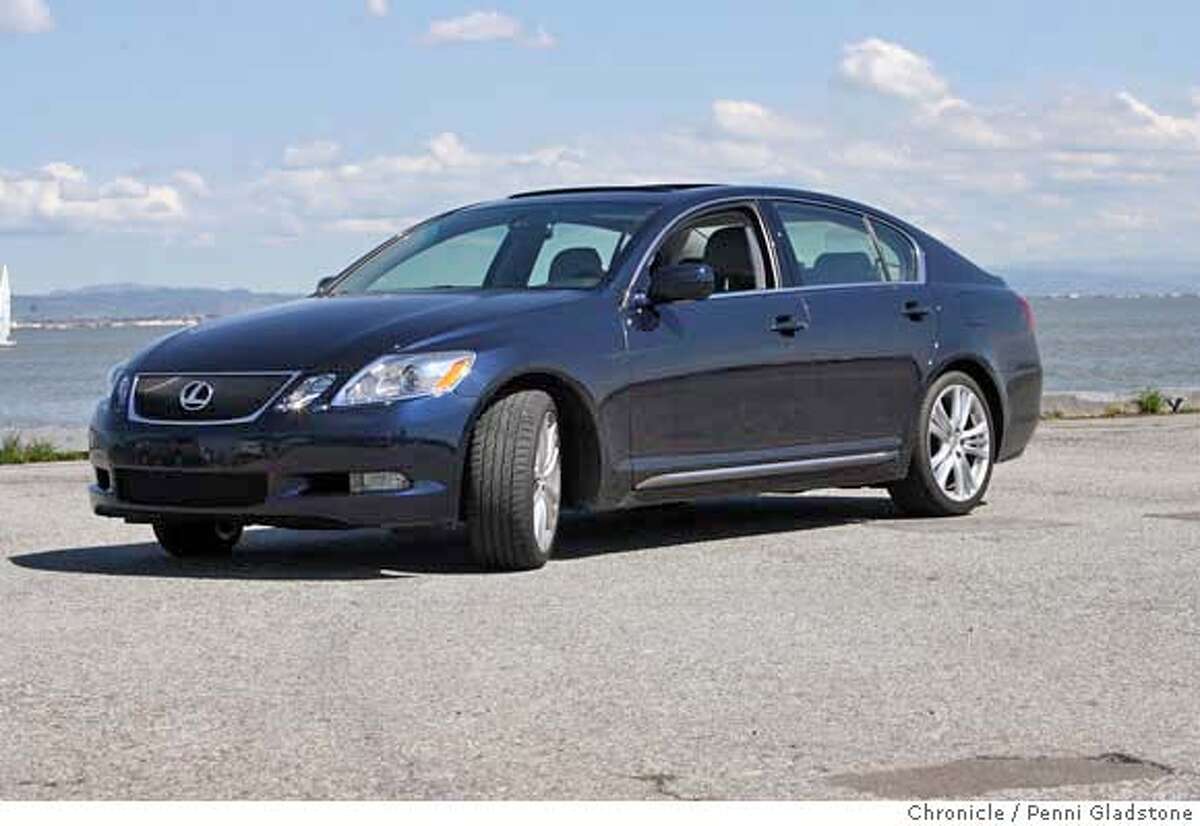 The Nearly Perfect Lexus Hybrid The 07 Gs450h Is Very Fast Comfortable Green And Desirable