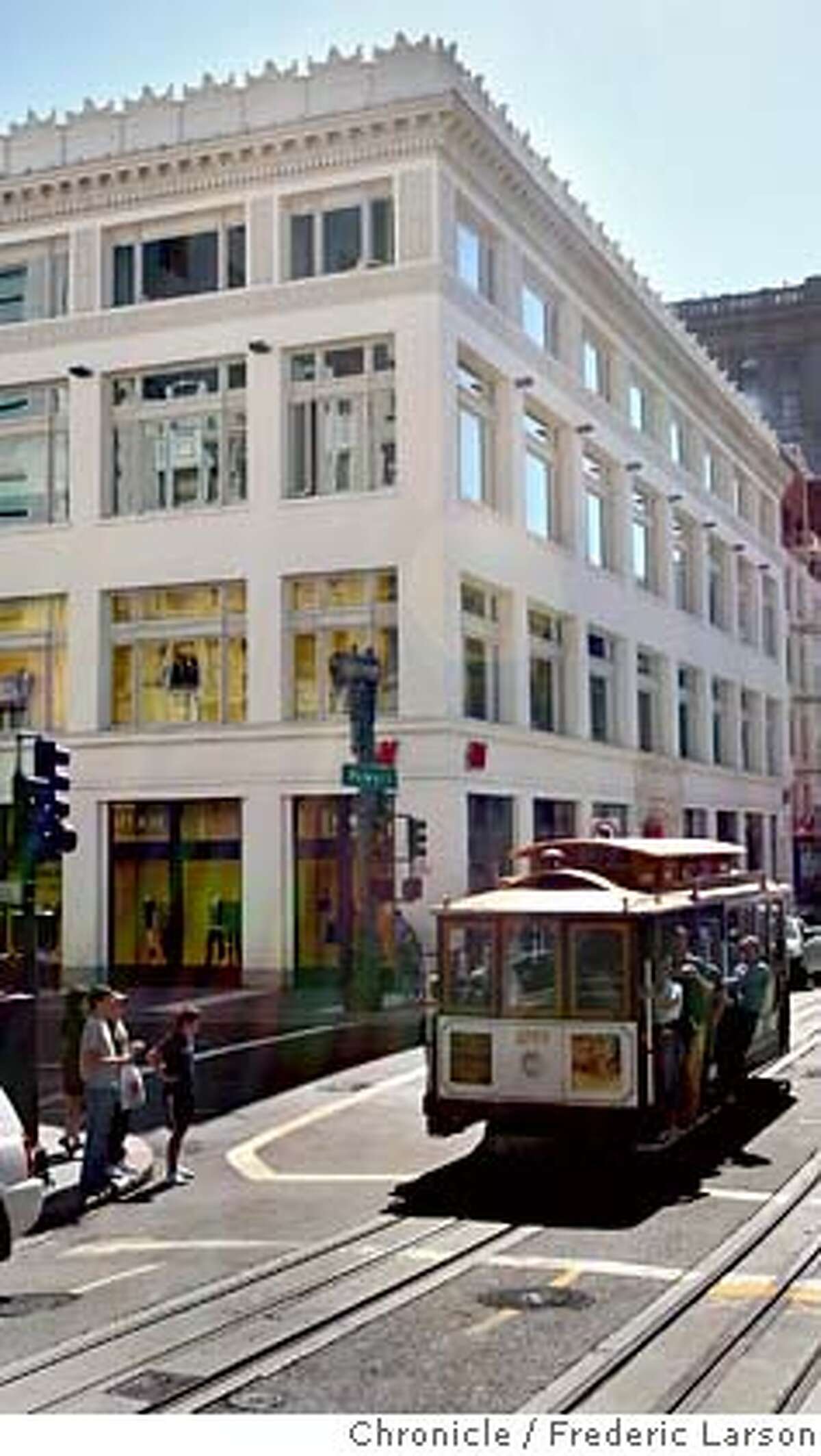 Old building facades have been restored while entirely new buildings have been placed inside for example150 Powell Street near Union Square. 9/20/06 {Frederic Larson/The Chronicle} MANDATORY CREDIT FOR PHOTOGRAPHER AND SAN FRANCISCO CHRONICLE/ -MAGS OUT