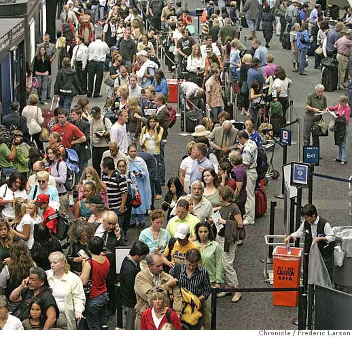 TRAVEL / AIRPORTS Around Bay Area, travelers try to keep their cool