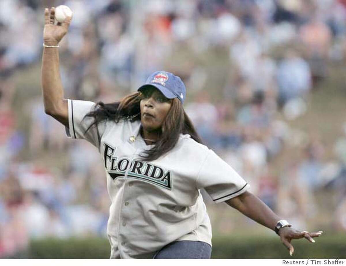 Pitcher Dontrelle Willis of the Florida Marlins throws a pitch