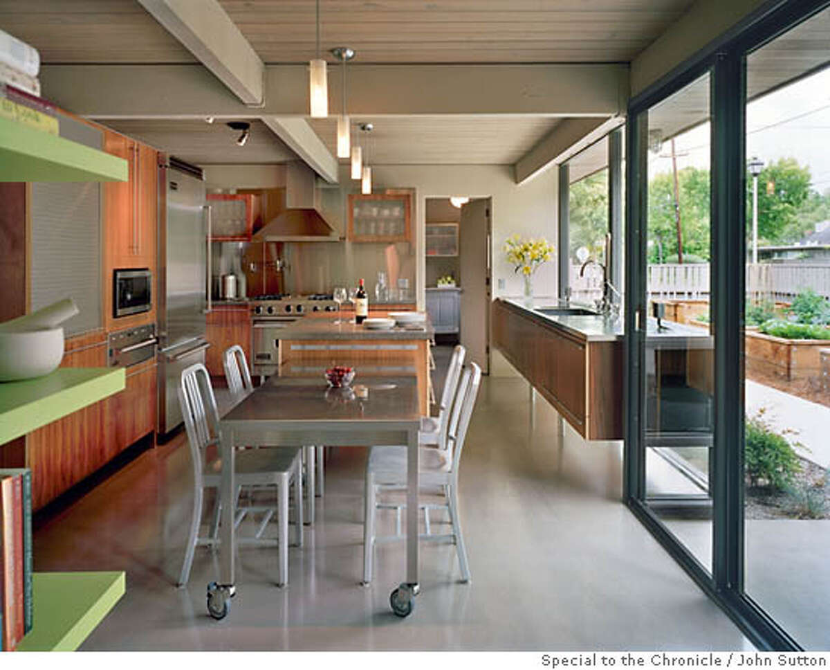 EICHLER UPDATE / REMODEL: Helping a midcentury classic fit a 21st ...