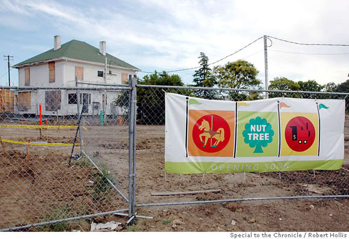 Vacaville's acorn won't fall too far from the Nut Tree / Popular site's