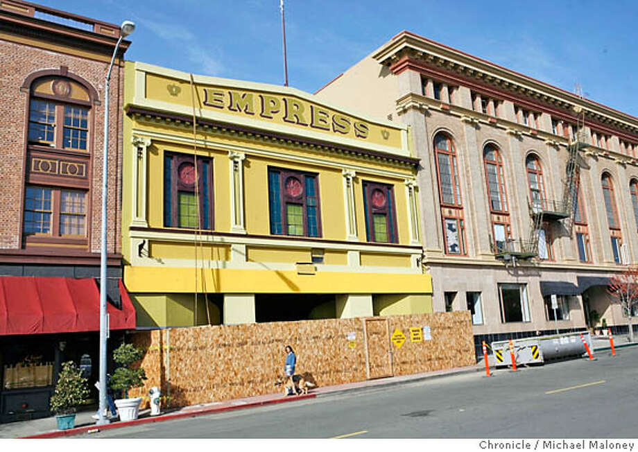 DOWNTOWN TO STEP UP / Vallejo leaders are hoping to turn their city's