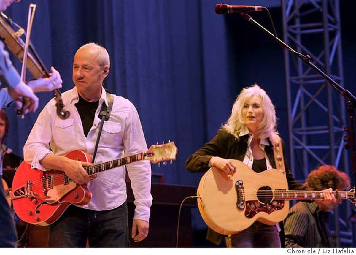 REVIEW / Emmylou Harris' voice, Mark Knopfler's guitar glisten and ...