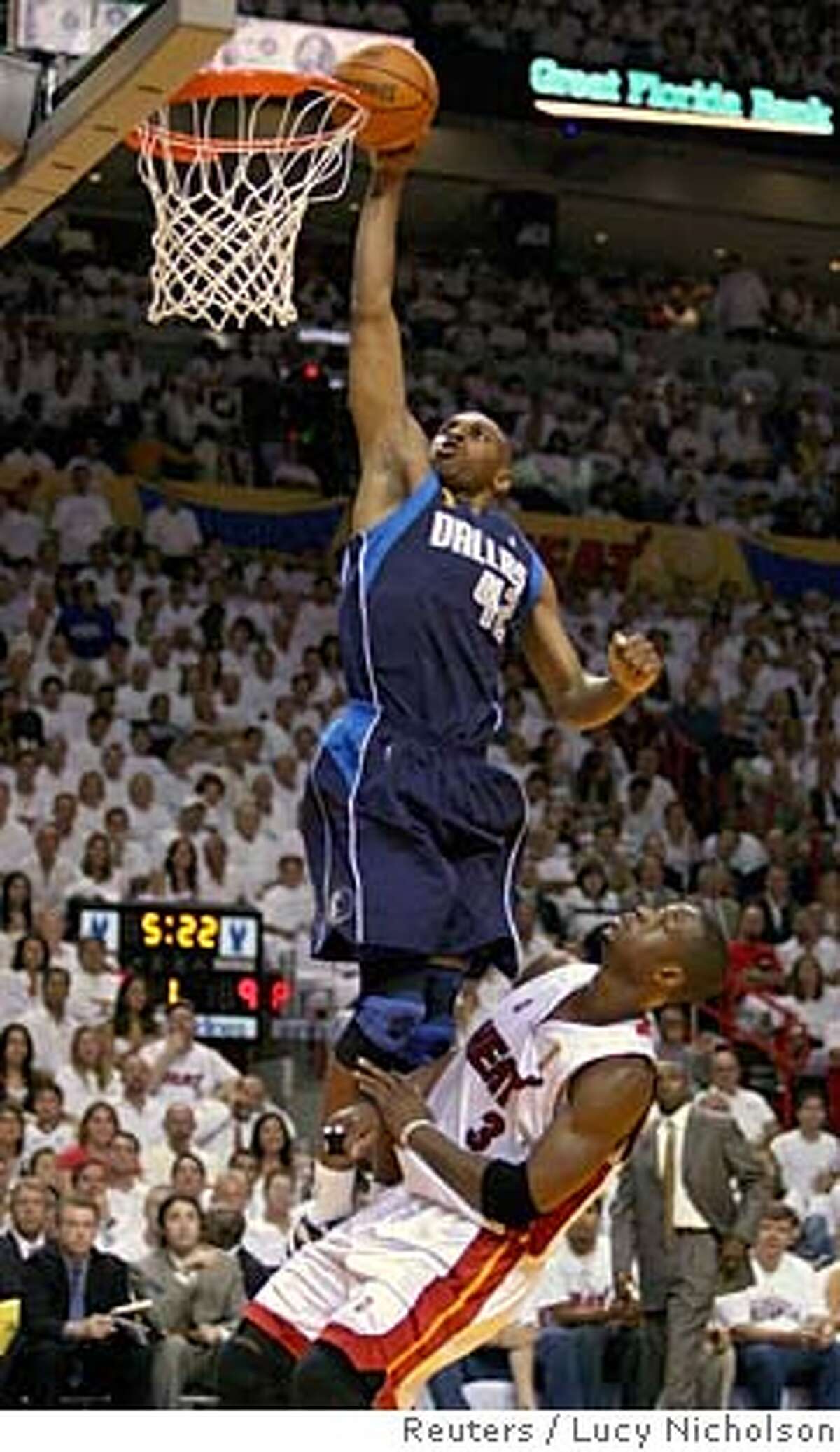 Shaq, Wade redeem Heat