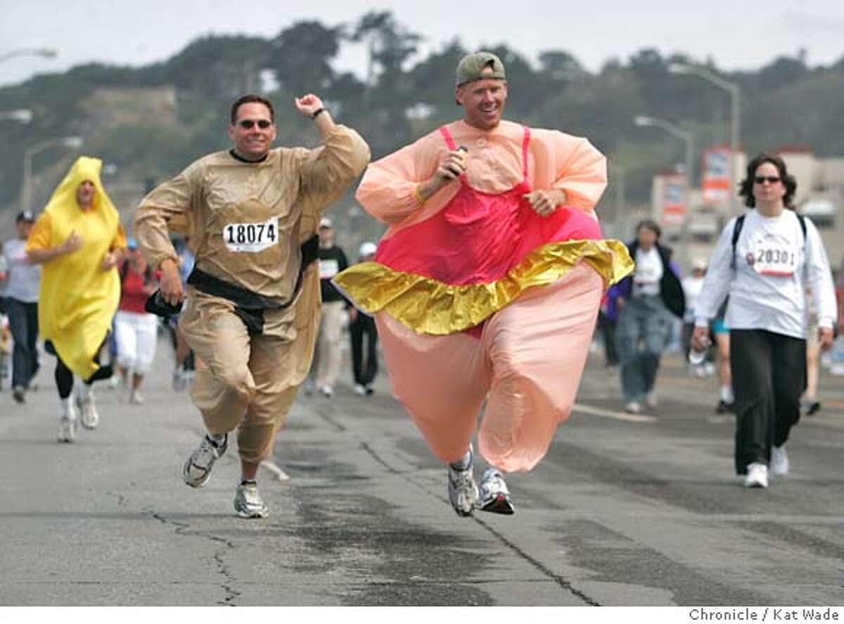 BREAKERS_0243_KW_.jpg Unidentified runners sprint towards the finish line on the Great Highway at Ocean Beach during the 95th Annual Bay to Breakers race Sunday May 21, 2006. (Kat Wade/The Chronicle) ** cq