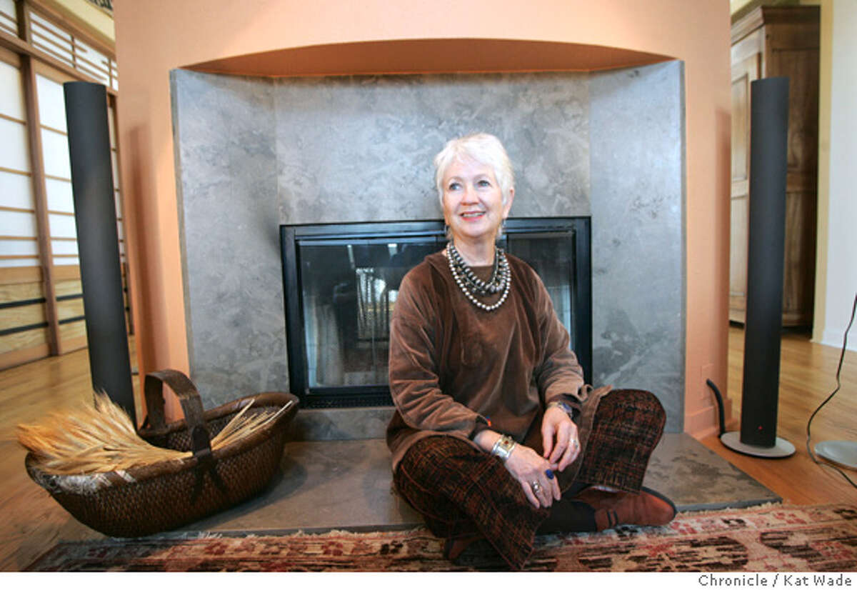 Interiors Decorating With Jennifer Thompson A New Breed Of Design Consultant Works On An Hourly Basis To Help Homeowners Home In On Their True Taste