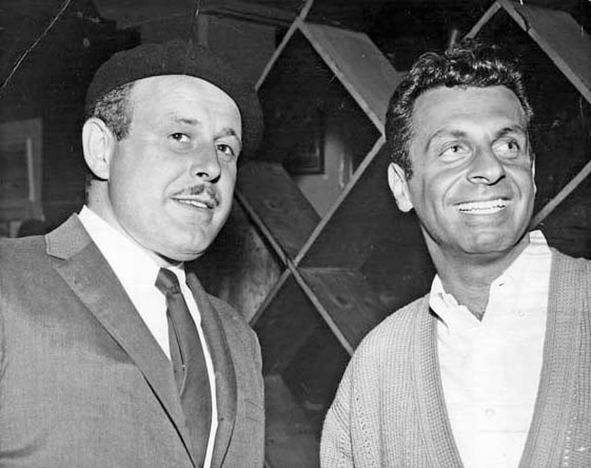 banducci_PH10 Enricco Banducci (left) and Mort Sahl, early 1960s. MANDATORY CREDIT FOR PHOTOG AND SF CHRONICLE/NO SALES-MAGS OUT
